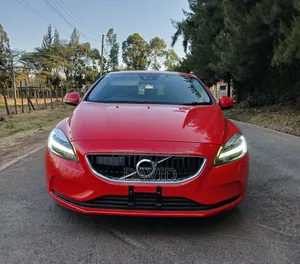 Volvo V40 2018 Red