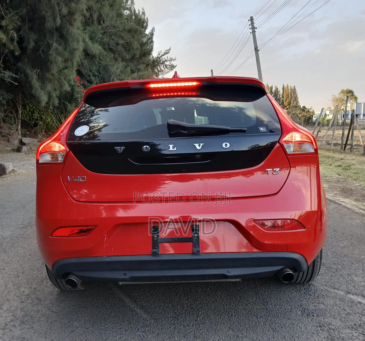Volvo V40 2018 Red