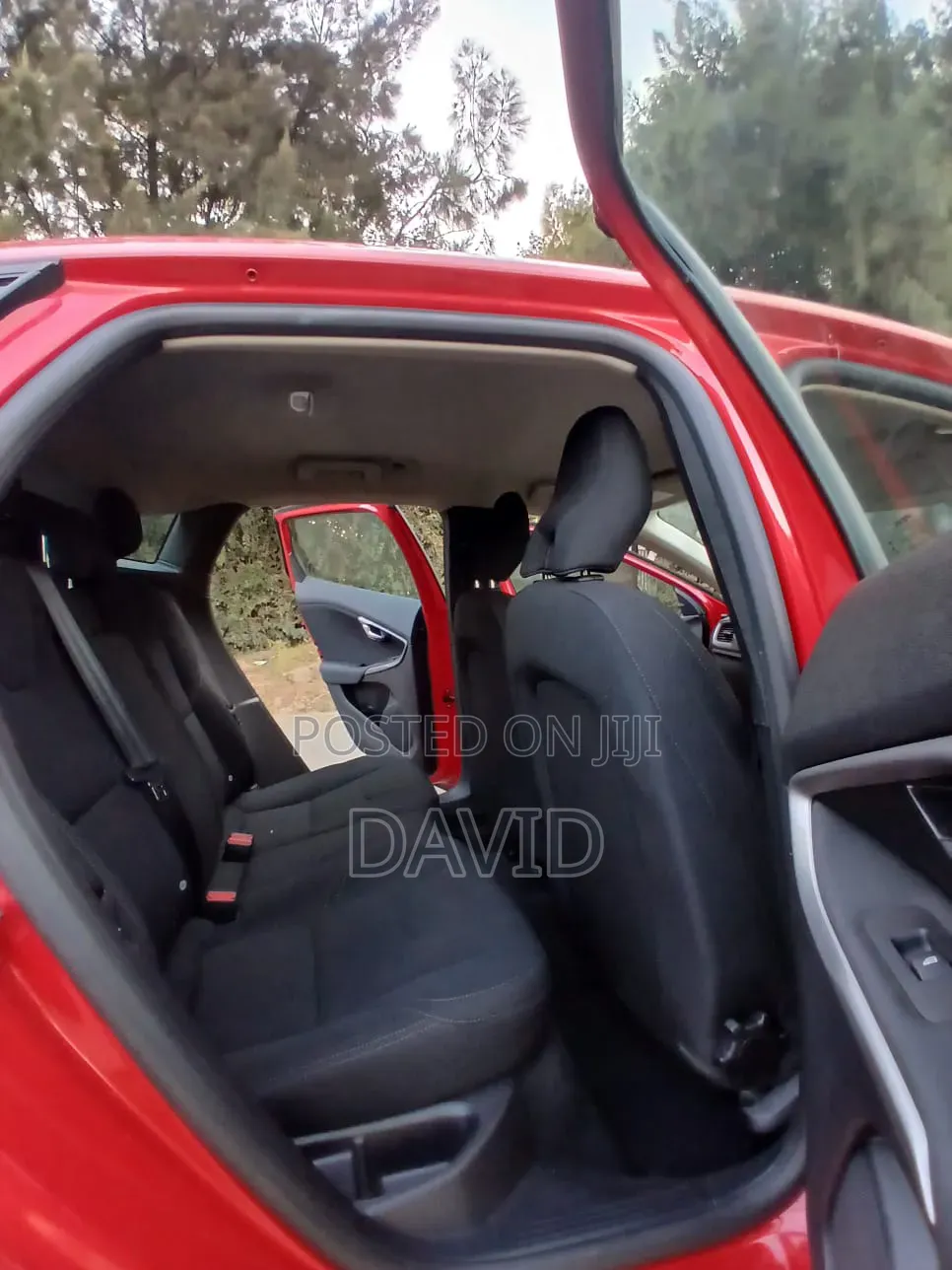 Volvo V40 2018 Red
