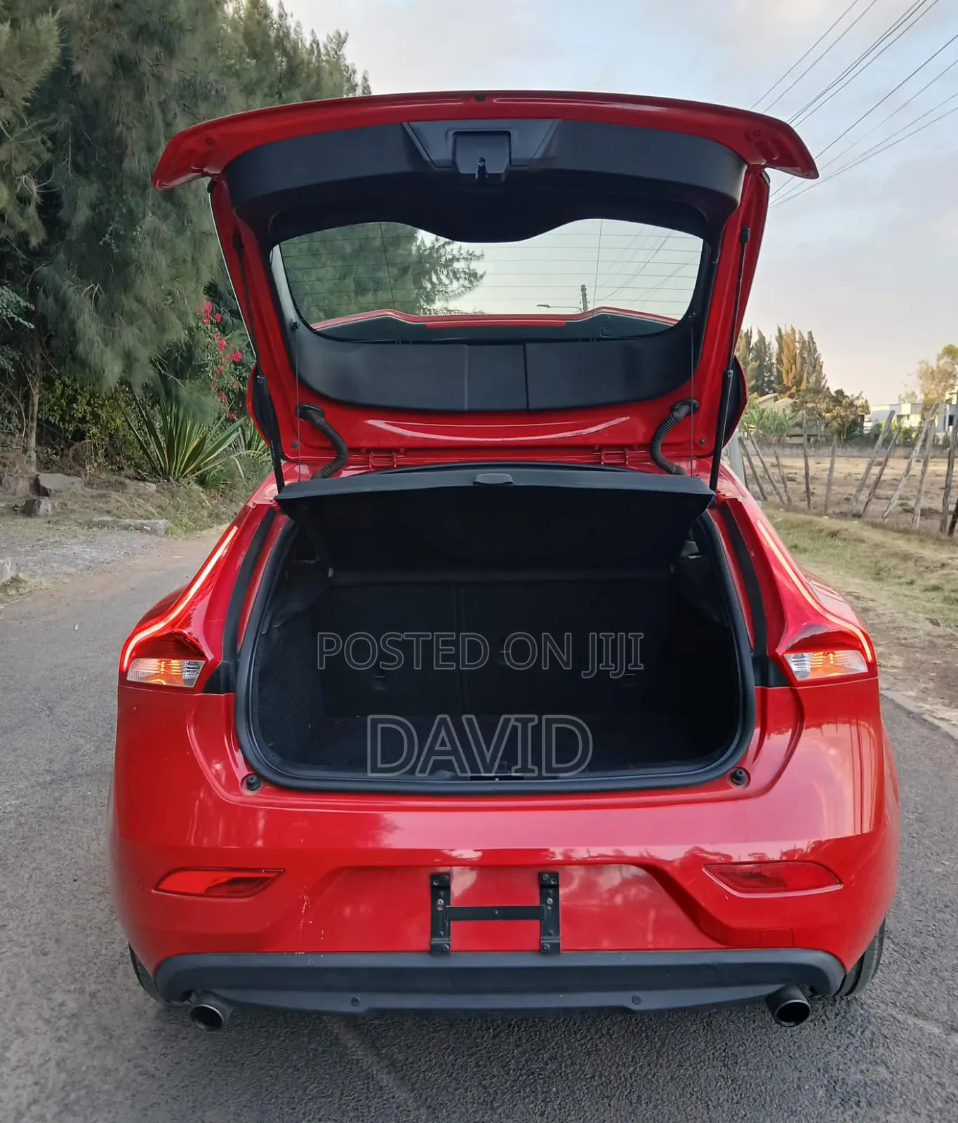 Volvo V40 2018 Red