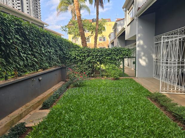 4bdrm House in Rhapta Rd., Raphta Road Area for rent