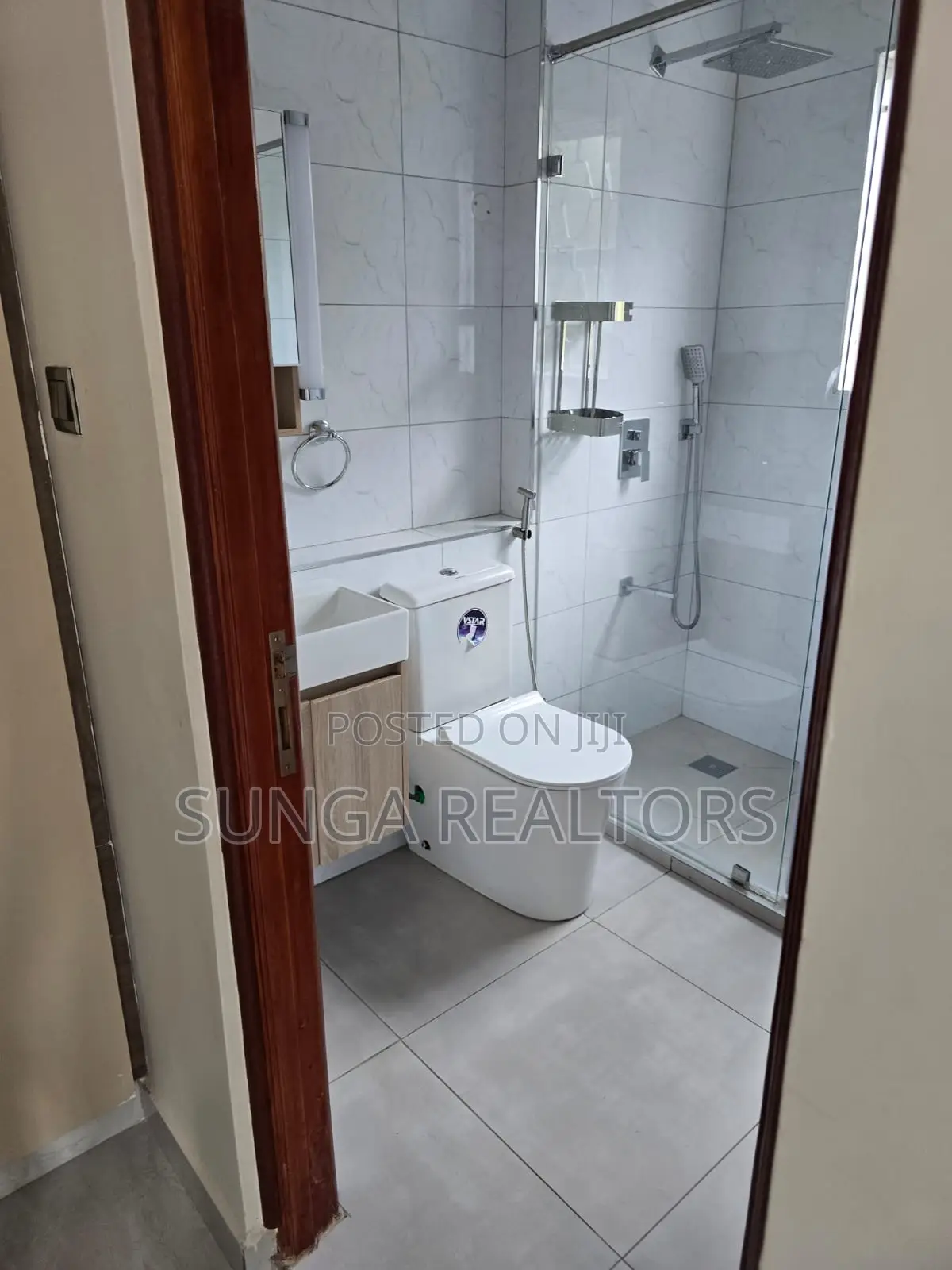 4bdrm House in Rhapta Rd., Raphta Road Area for rent
