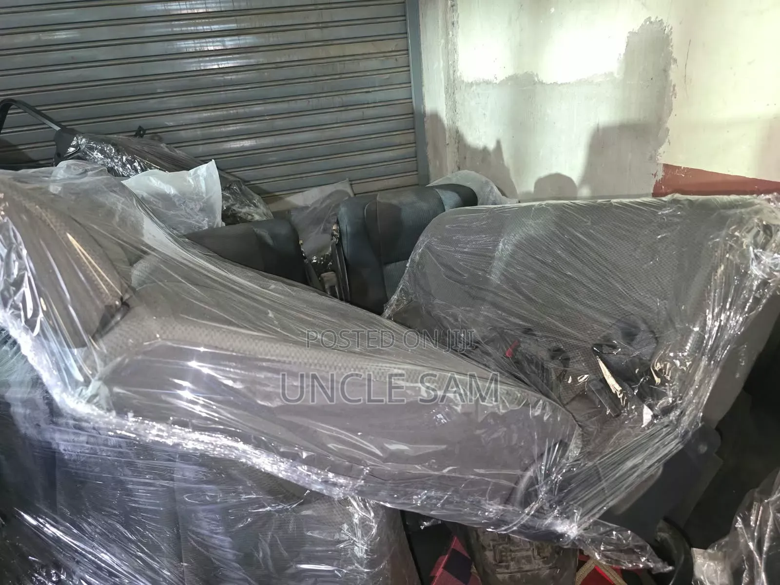 Toyota Hiace 9L Seats Original