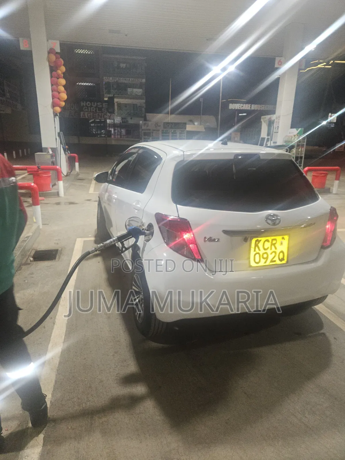 Toyota Vitz 1.0 FWD 3dr 2011 White
