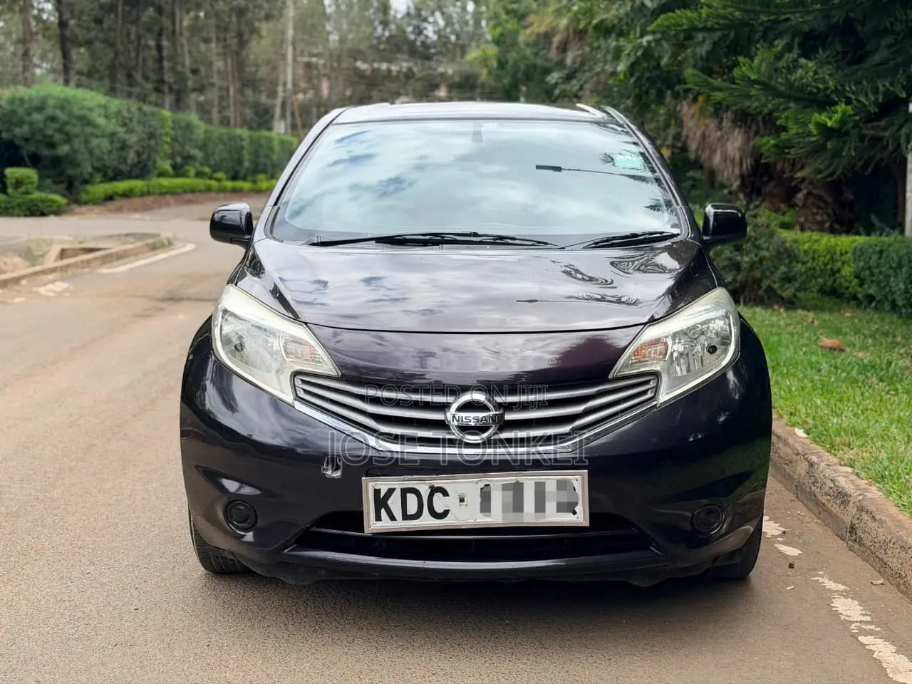 Nissan Note 1.2 Petrol 2013 Maroon