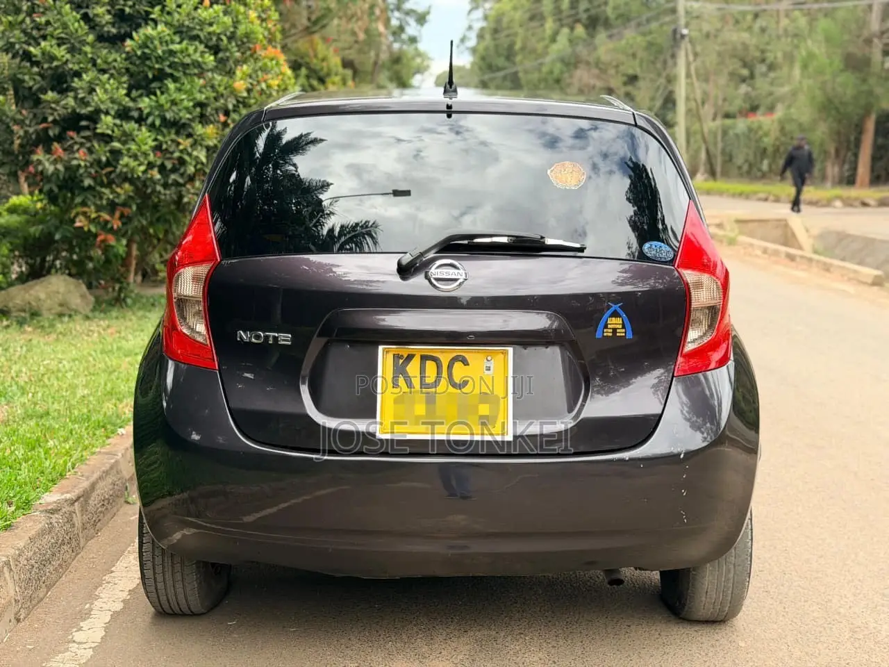 Nissan Note 1.2 Petrol 2013 Maroon