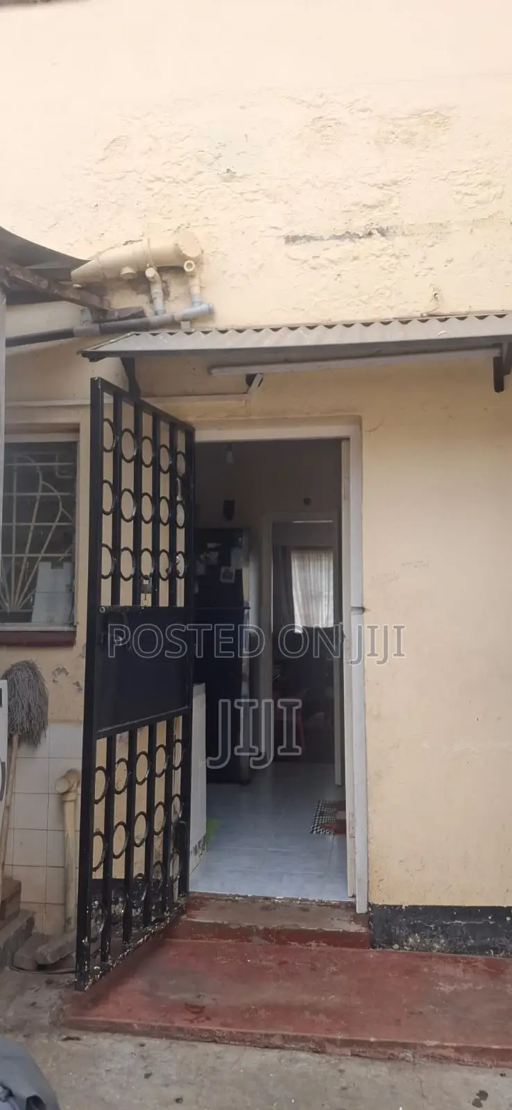4bdrm House in South B for sale