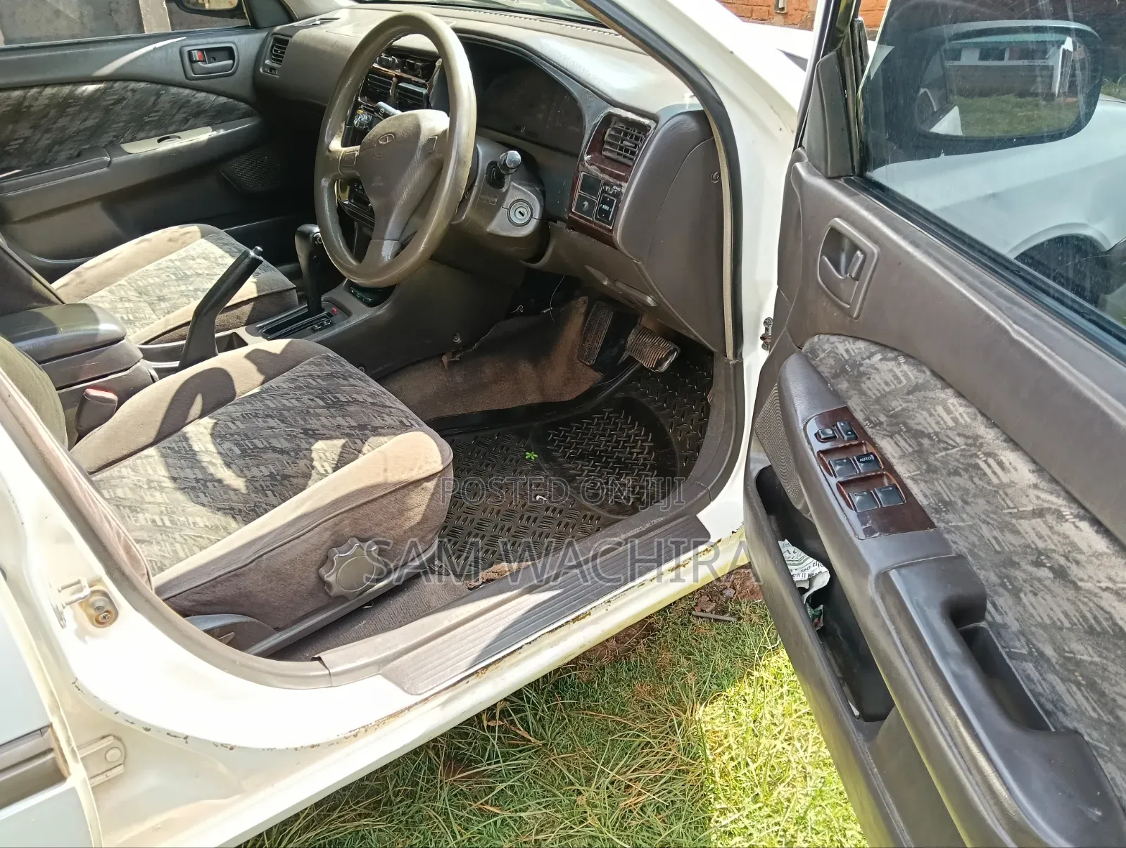 Toyota Carina 1998 White