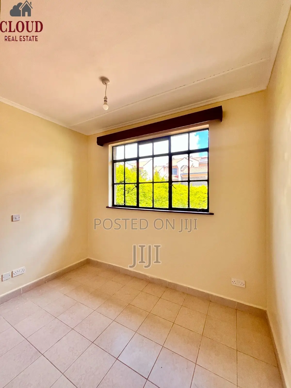 4bdrm Maisonette in Oluulua for sale