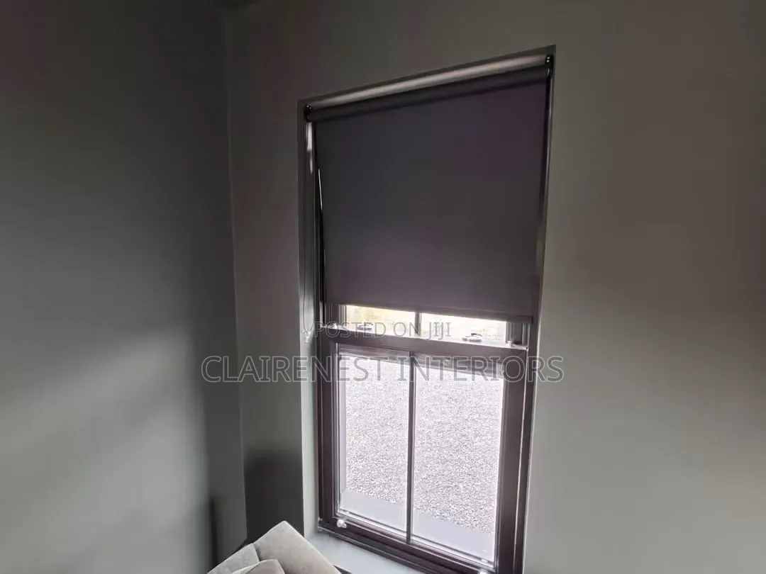 Bringing Window Makeover to Life With Roller Blinds.
