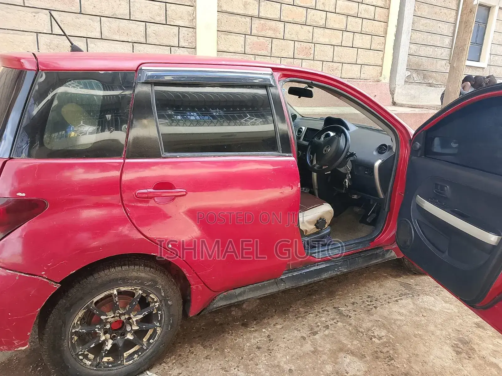 Toyota IST 2007 Red