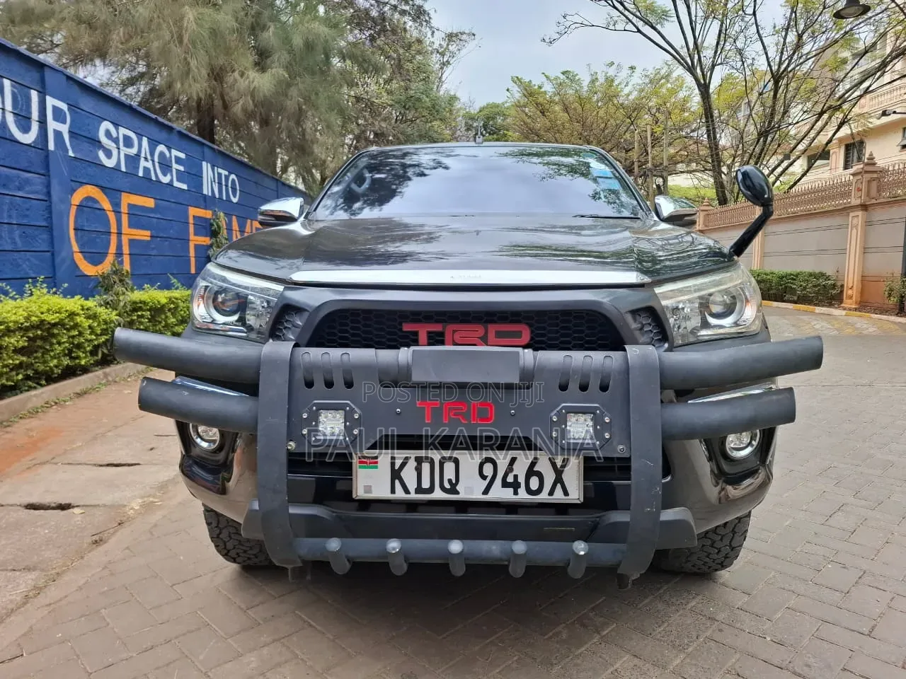 Toyota Hilux 2018 Black