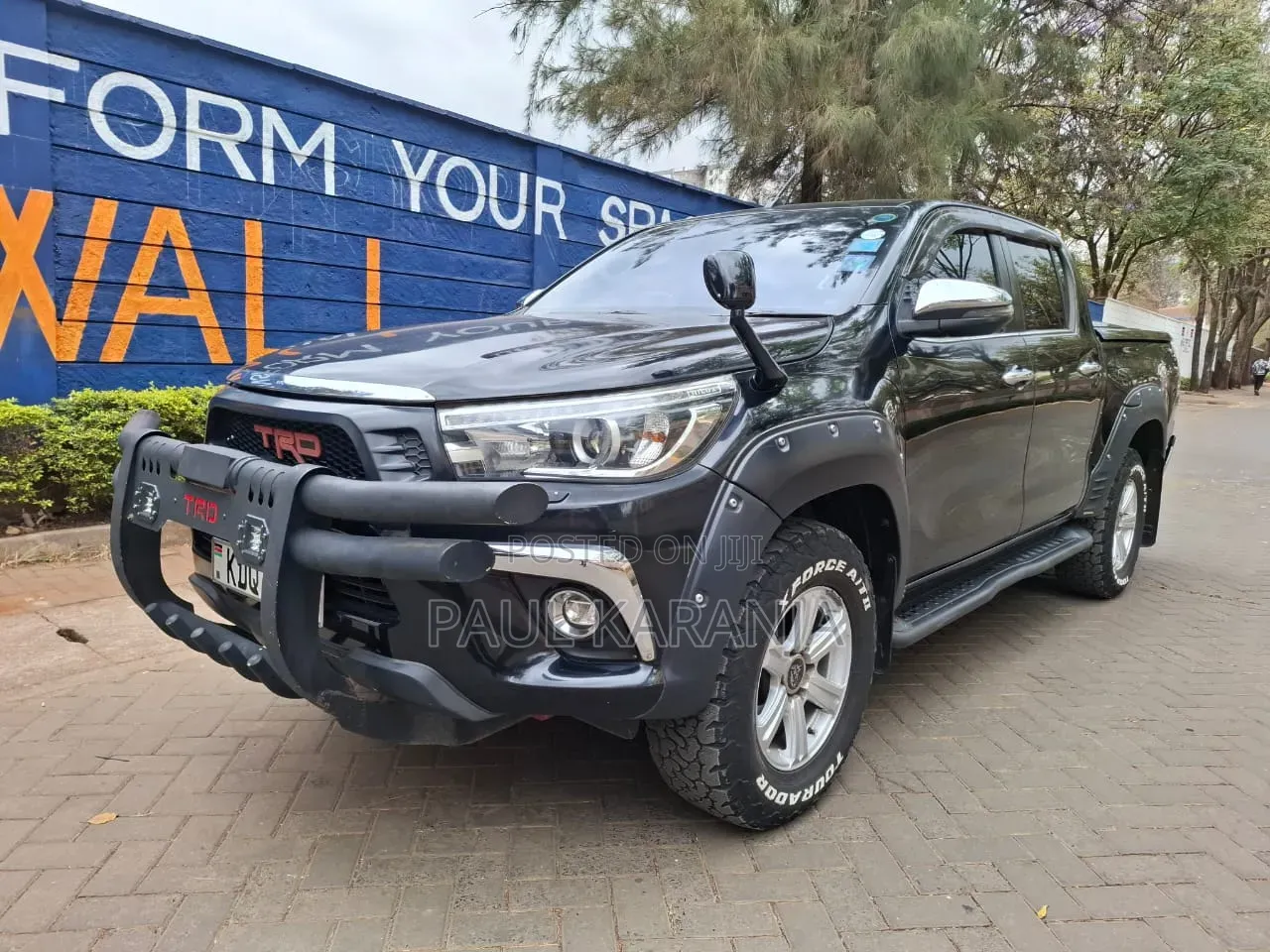 Toyota Hilux 2018 Black