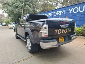 Toyota Hilux 2018 Black