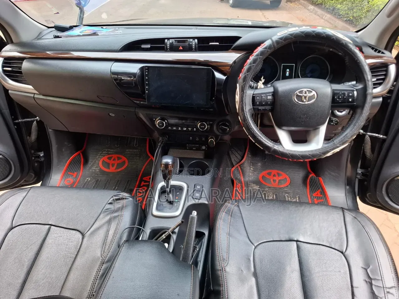 Toyota Hilux 2018 Black