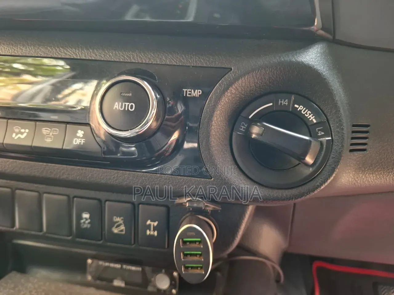 Toyota Hilux 2018 Black