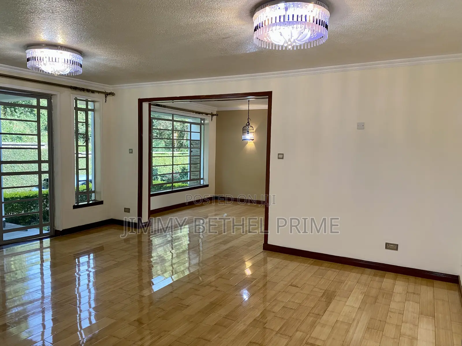 5bdrm Townhouse / Terrace in Spring Valley for rent