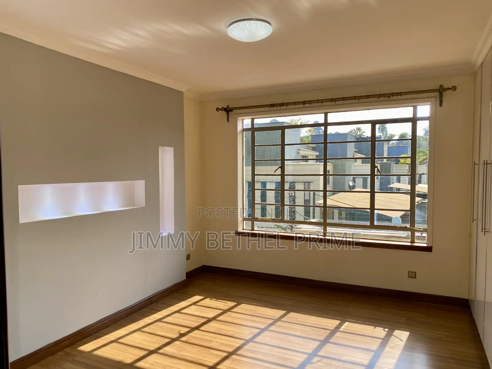 5bdrm Townhouse / Terrace in Spring Valley for rent