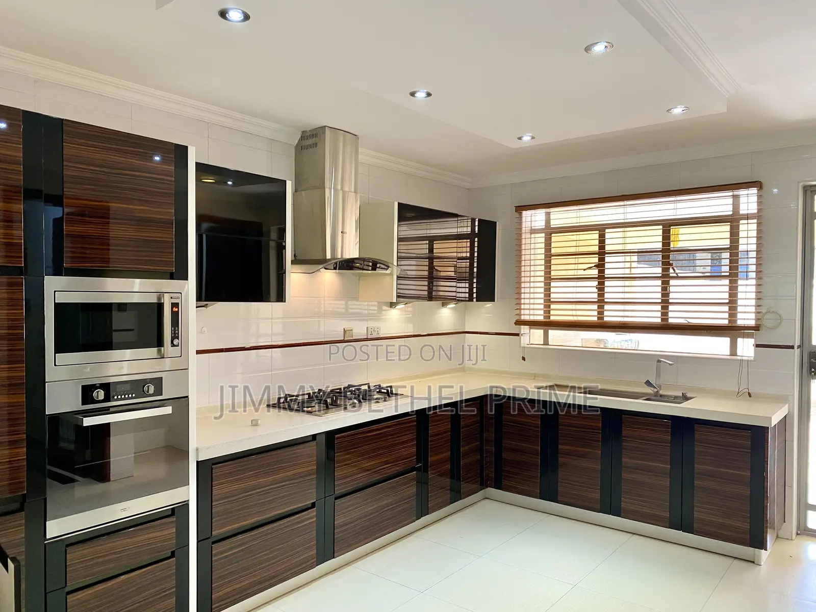 5bdrm Townhouse / Terrace in Spring Valley for rent