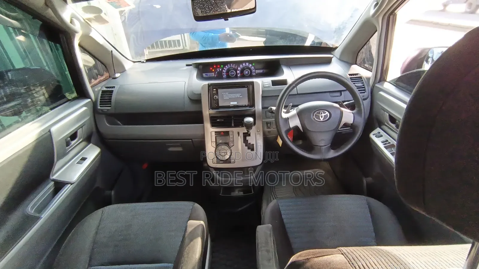 Toyota Voxy 2008 Blue