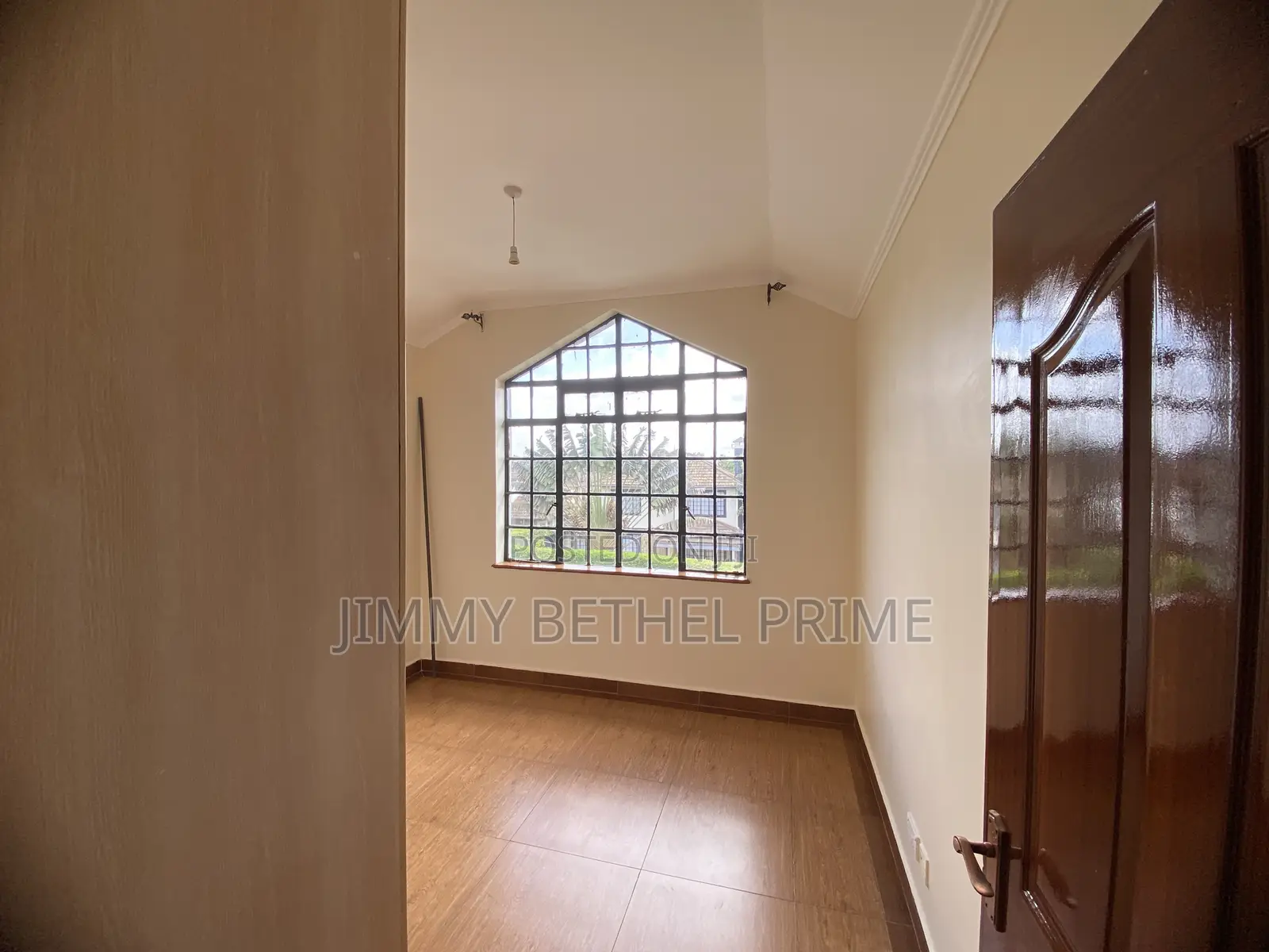 4bdrm Townhouse / Terrace in Kiambu CBD for rent