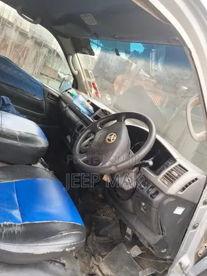 Toyota HiAce 2013 Grey