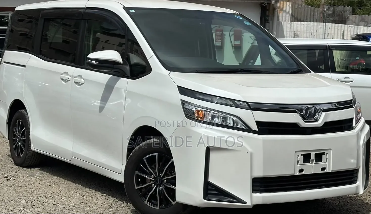 Toyota Voxy X 2WD 8-Seater 2019 White
