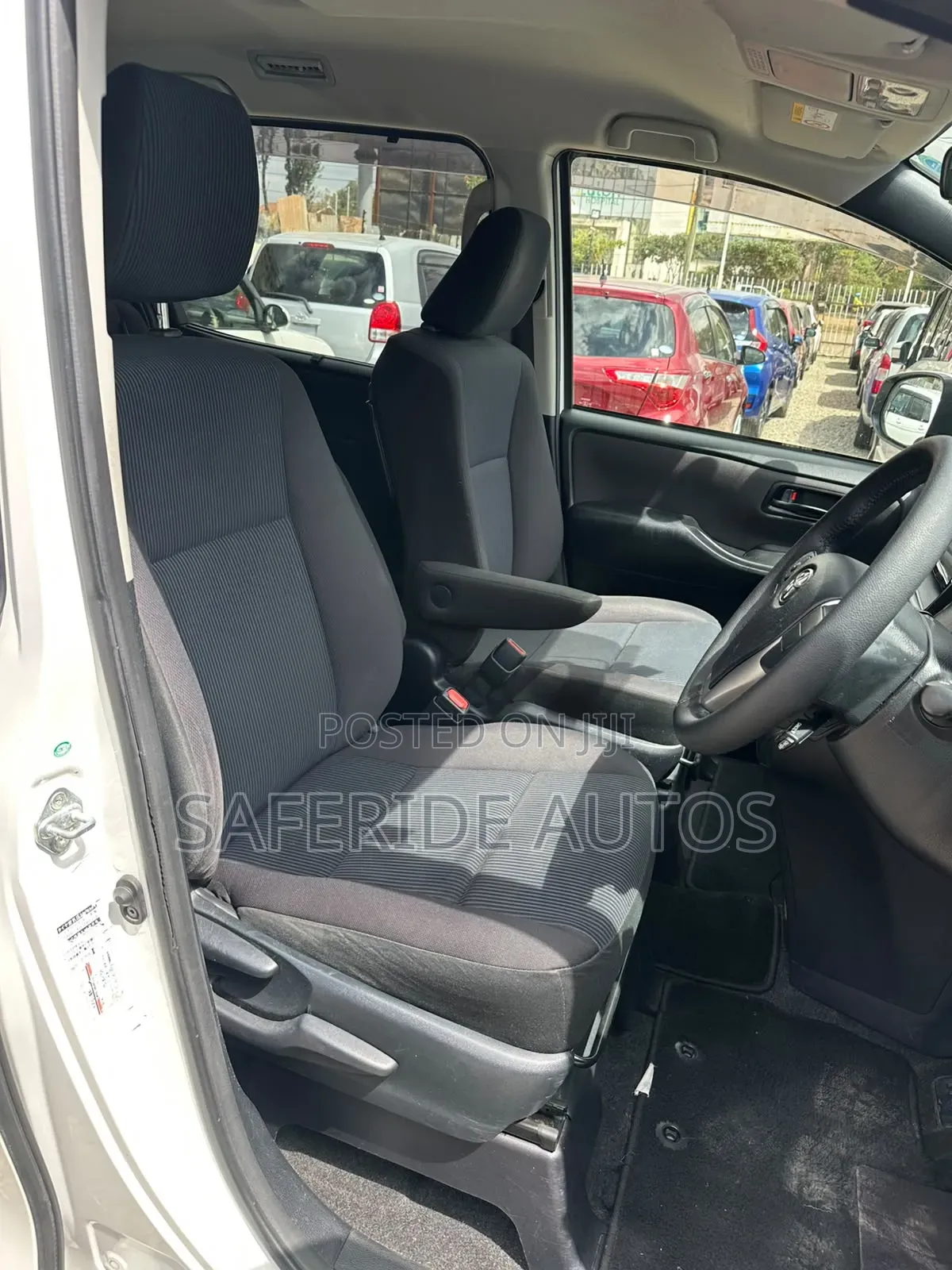 Toyota Voxy X 2WD 8-Seater 2019 White