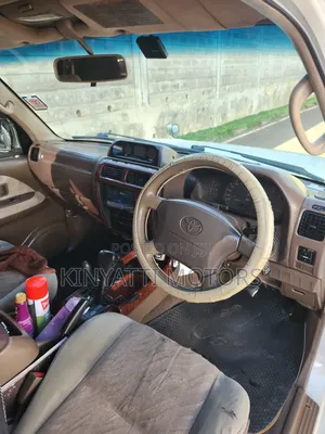 Toyota Land Cruiser Prado 2004 White