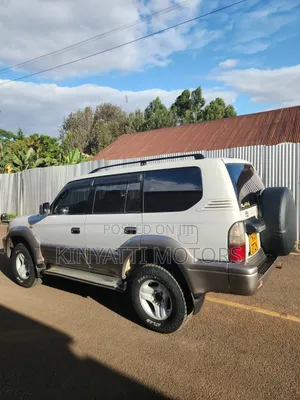 Toyota Land Cruiser Prado 2004 White