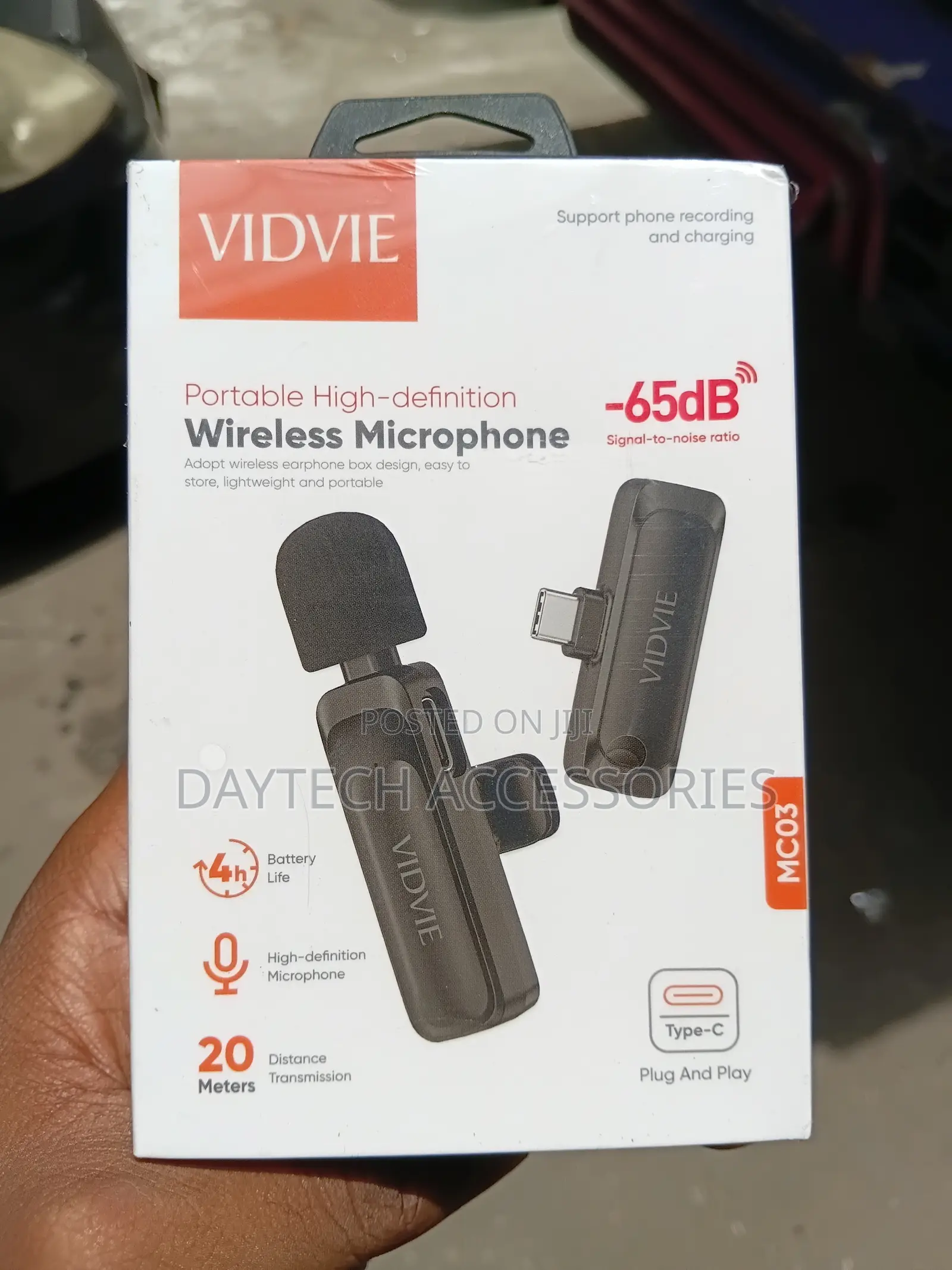 The Vidvie Mc03 Wireless Clip-on Microphone With a Type-C Receiver.