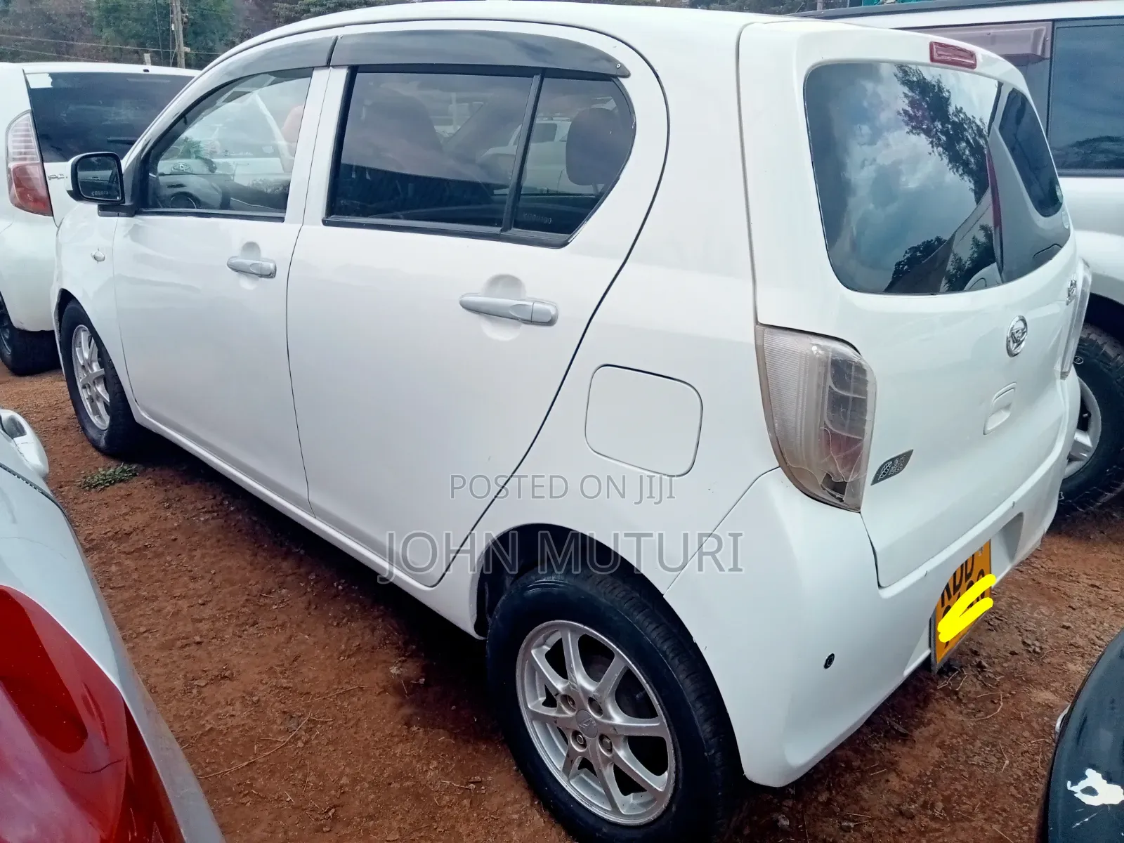 Daihatsu Mira 2014 White