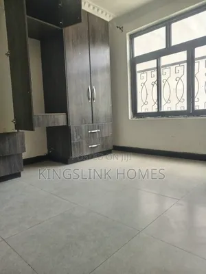3bdrm Apartment in South C for rent