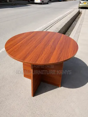 Round Meeting Table