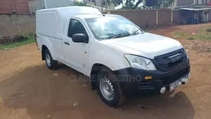 Isuzu D-MAX 2012 White