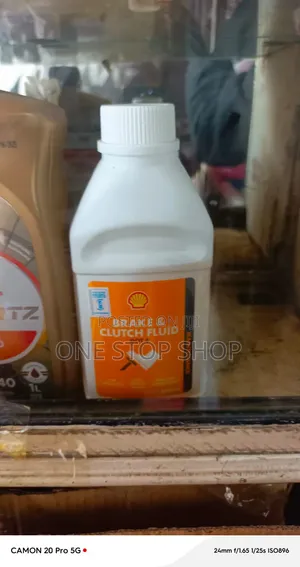 Shell Brake Fluid Used in Automotive Disc/Drum Braking System Clutche
