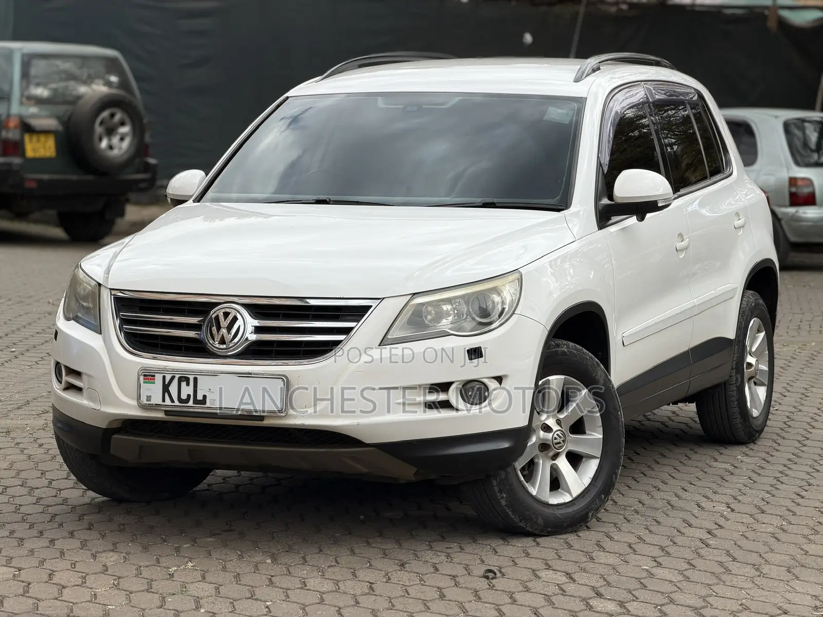 Volkswagen Tiguan 2010 White
