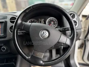 Volkswagen Tiguan 2010 White