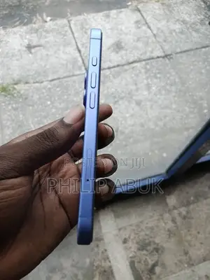 Apple iPhone 16 256 GB Blue