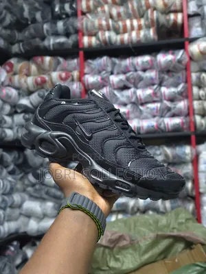 Nike Tn Full Black Sneakers