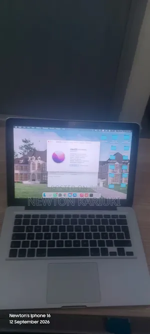Laptop Apple MacBook Pro 2010 6GB Intel Core 2 Duo SSD 256GB