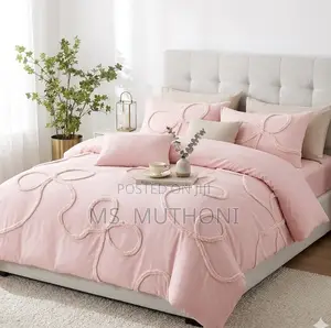 Three-Dimensional Chenille Duvet Cover Set : (6×7 and 6×6)