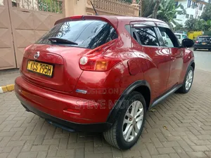 Nissan Juke 2012 Red