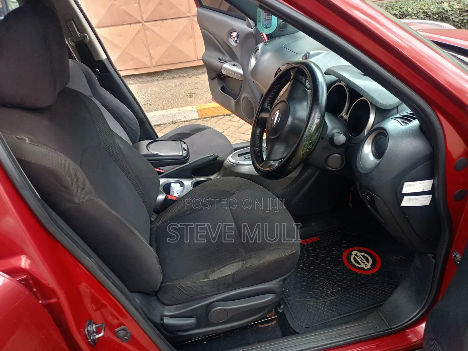 Nissan Juke 2012 Red