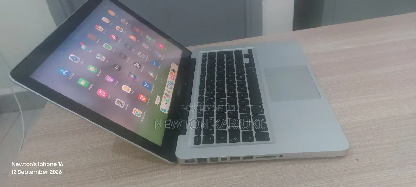 Laptop Apple MacBook Pro 2010 6GB Intel Core 2 Duo SSD 256GB