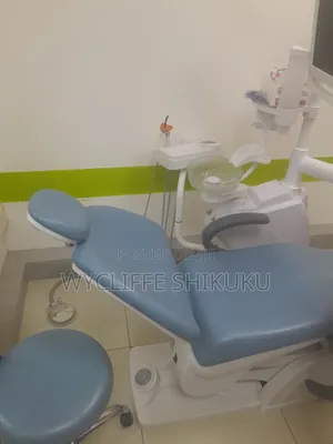 Dentist Computer Is in Nairobi CBD Asking 250,000