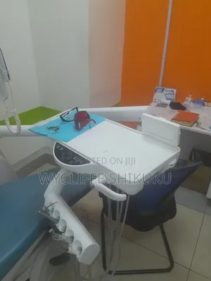 Dentist Computer Is in Nairobi CBD Asking 250,000