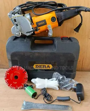 Dera 2500W Wall Chaser