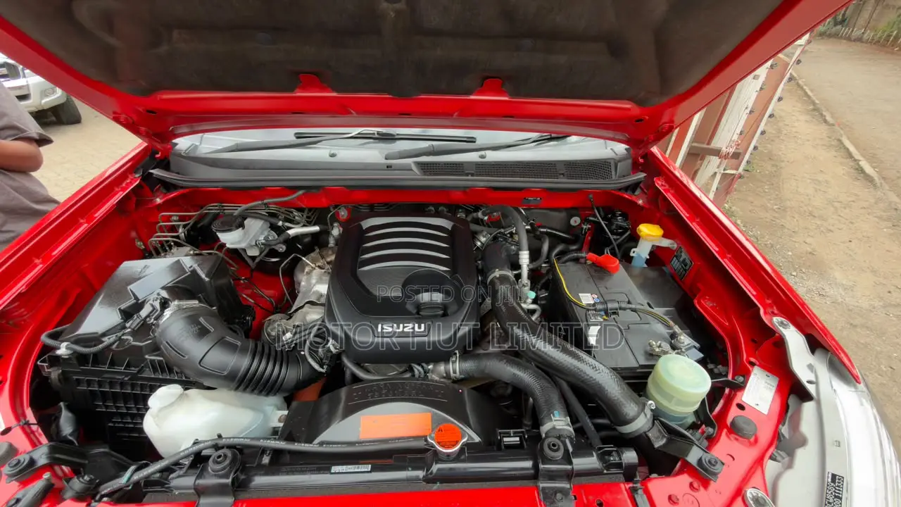 Isuzu D-MAX 2019 Red