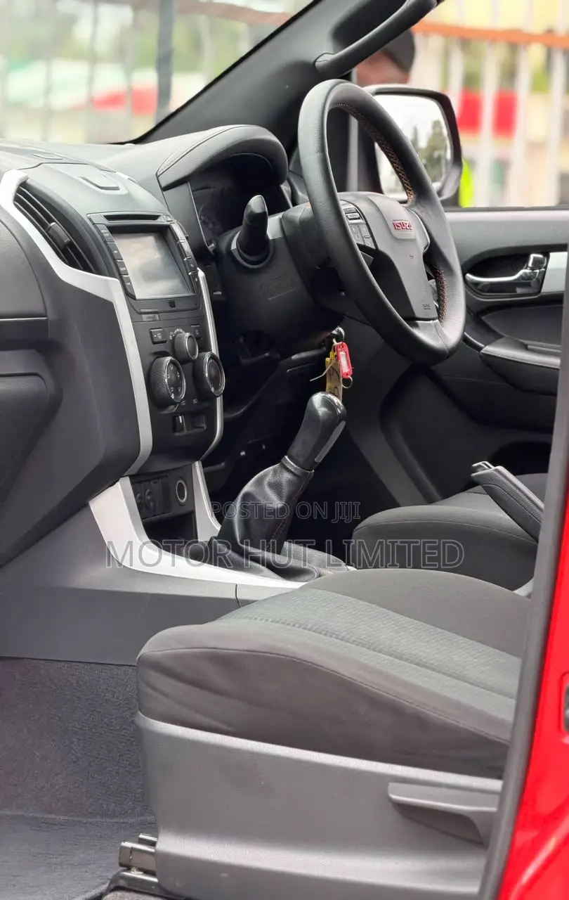 Isuzu D-MAX 2019 Red